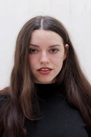 Marta Nebot in Siempre es Otoño