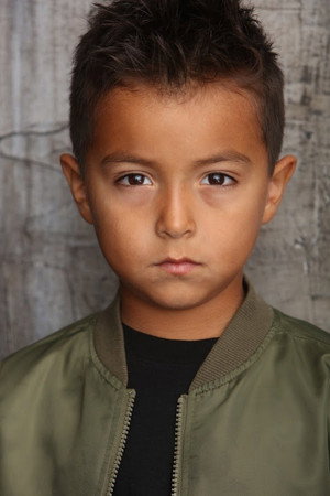 Oliver Alexander in #Whitina