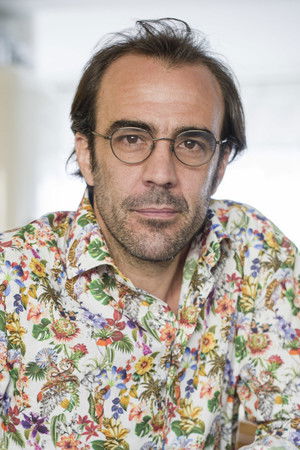 Laurent Papot in Cary & James