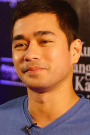 Junjun Quintana in Santuaryo