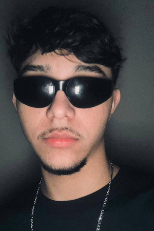 Leonardo Prado Loures in June Party