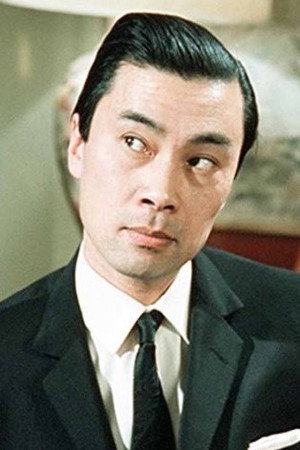 Burt Kwouk in Kiss of the Dragon
