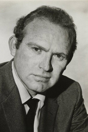 Gene Evans in Revolt in the Big House