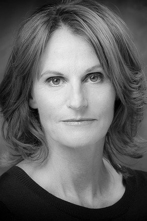 Gwyneth Strong in Dark Water