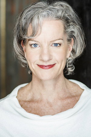 Tracey Hoyt in Christmas Encore