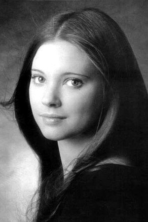 Lynne Frederick in The Prisoner of Zenda