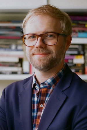 Mike Miley in Glitch  The Rise   Fall of HQ Trivia