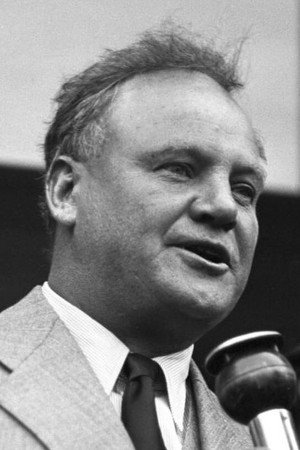 Maurice Thorez in L'Homme Que Nous Aimons Le Plus