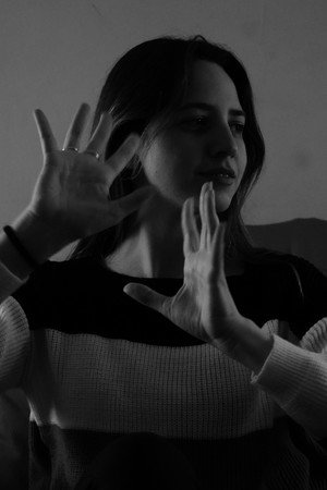 Julieta Quiroga in About a fleeting reunion at the light of darkness