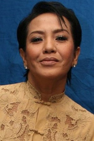 Ully Artha in 40 Hari Bangkitnya Pocong