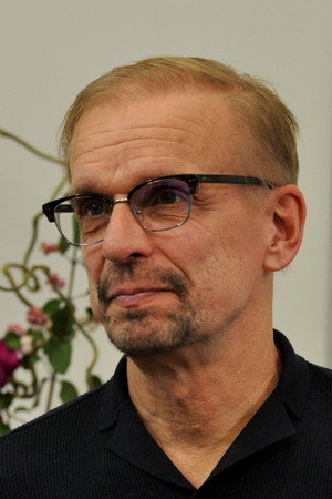 Jukka Puotila in Kummeli Kultakuume