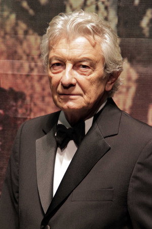 Arturo Bonín in America's Affaire