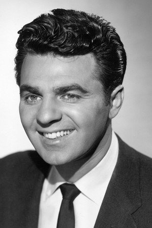Paul Picerni in The Scalphunters