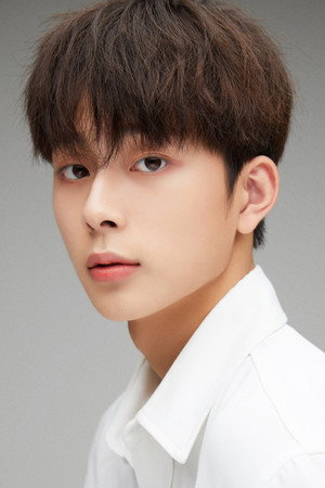 Yoo Seon-ho in Teaching Practice: Idiot Girls and School Ghost 2