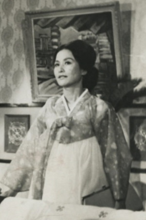 Yeon-nam Ha in Hurrah! For Freedom