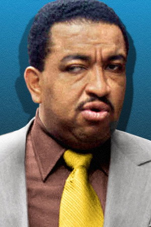 Jerry Leon in The Seven-Ups