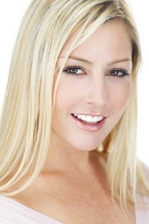 Lindsey Axelsson in Just Add Water