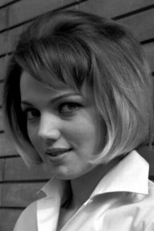 Betsy Bell in Seven Minutes to Die