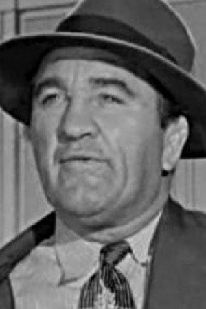 Karl 'Killer' Davis in Man or Gun