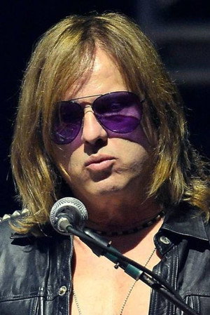 Chris Pitman in Guns N  Roses  Appetite for Democracy     Live at the Hard Rock Casino  Las Vegas