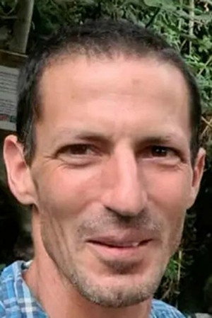 Aviv Atzili in Holding Liat