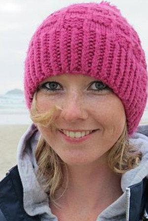 Jess Reiss in Venom Islands
