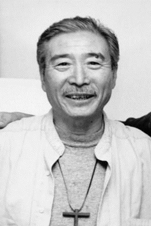 Lung Sihung in The Touch