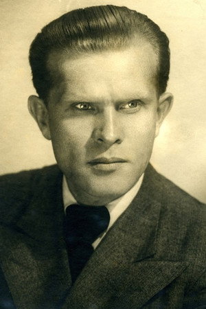 Serafim Koziminsky in If War Comes Tomorrow