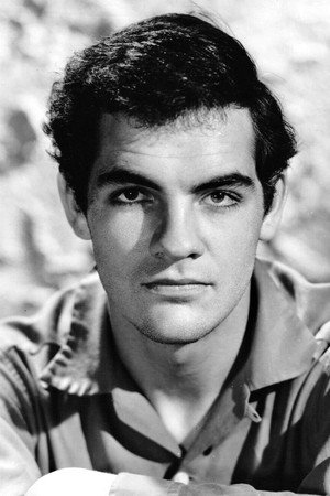 Gary Raymond in The Millionairess