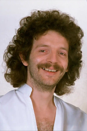 Paddy Bush in Kate Bush: On Tour