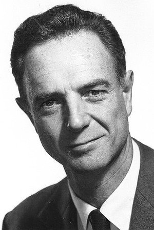 Robert Flemyng in The Spy with a Cold Nose