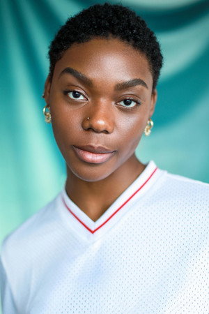 Selina Jones in Medea