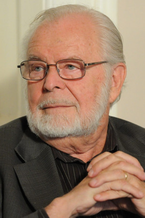 G. Edward Griffin in The Capitalist Conspiracy