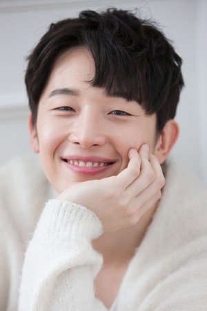 Lee Je-yeon in Cancelled Faces
