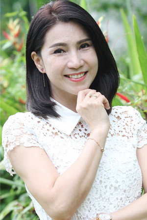 Angela Chan in Ice Kacang Puppy Love