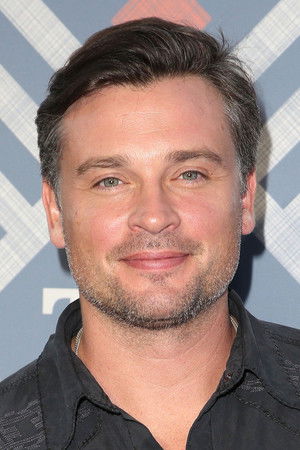 Tom Welling in The Fog