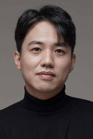 Roh Hyung-wuk in The President's Barber