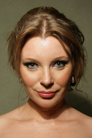 Veronica Sywak in Out of the Shadows