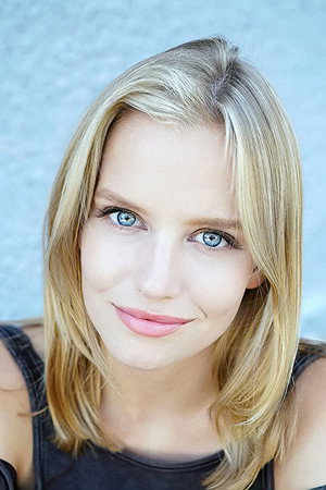 Alexis Clayton in Ringworms