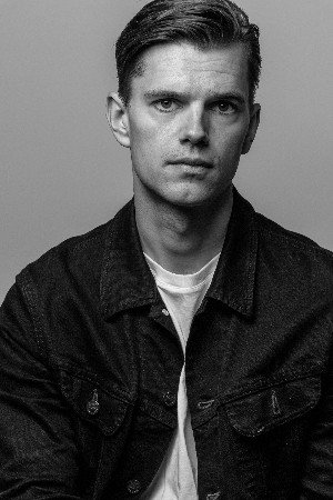 Max Ulveson in Dancing Queens