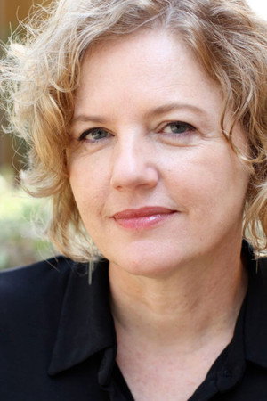 Eve Gordon in Avalon