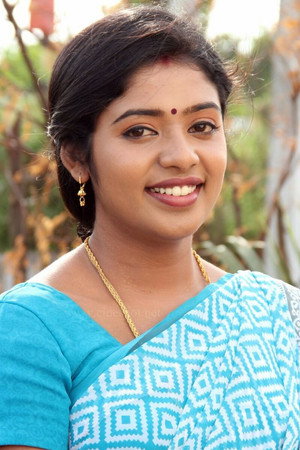 Amala Rose in Kuthuoosi