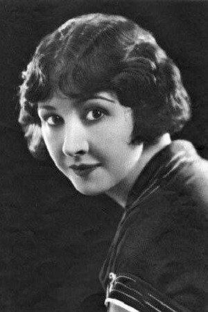 Lucy Fox in Hurricane Hutch