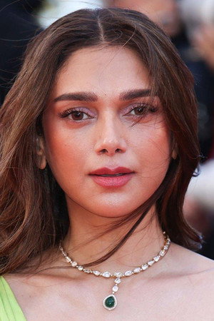 Aditi Rao Hydari in Bhoomi