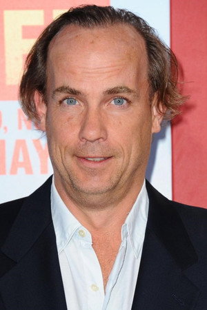 John Farley in Blonde and Blonder