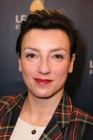 Aude Gogny-Goubert in Golden Moustache - Spécial parodies