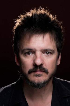 Coque Malla in Love of Lesbian: El gran truco final