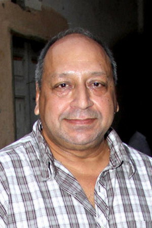 Sudhir Pandey in Journey Bombay to Goa