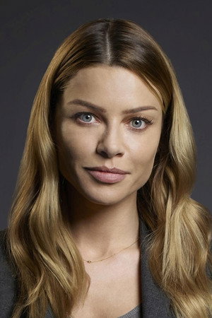 Lauren German in Spin