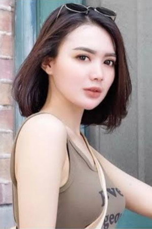 Wika Salim in Mendadak Dangdut